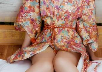 GIRLT果团网 – 何梦兮Stacy的圣诞作品集：当生活太现实，她的镜头让你再相信一点魔法吧？