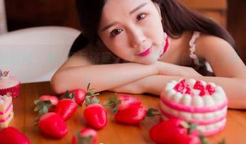 GIRLT果团网 – 龚玥菲与浴室：高清图片里的湿润幻想，感受那份“水的温度”