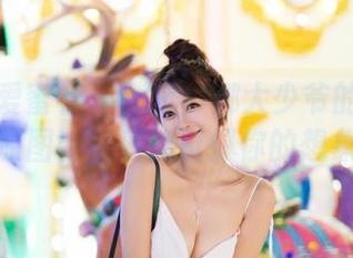 IMiss爱蜜社 – 锁定！娜大少爷的妹妹最新原图，妥妥能引爆你的想象！