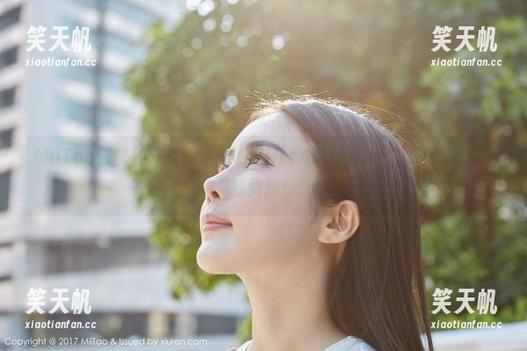 MiiTao蜜桃社-韵莉娜VANILLA MiiTao蜜桃社 - 看韵莉娜VANILLA的短裤作品,光影甩了一脸狗粮!
