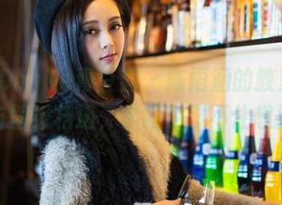 QingDouKe青豆客 – 陈雨涵的教室：当美图与壁纸相遇，学霸也忍不住想打卡！