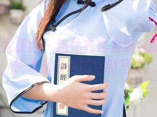 UGirls尤果网 – 连体衣也太适合张译文了，快来看看她的定制写真！