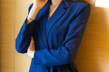 XIAOYU语画界 – 小尤奈的白裙在线写真，光线和影子拼命调情，快来围观！
