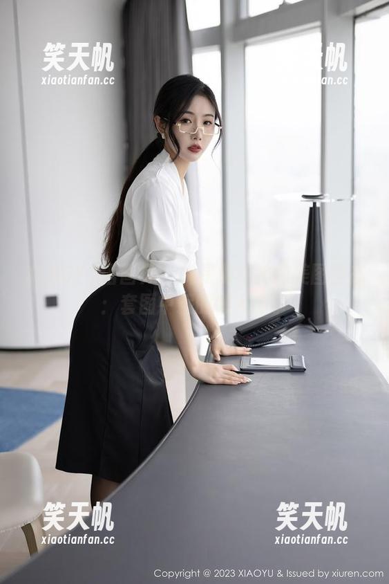 XIAOYU语画界-林星阑 XIAOYU语画界 - 林星阑女神的美图百态:套图中藏的懒人趣事