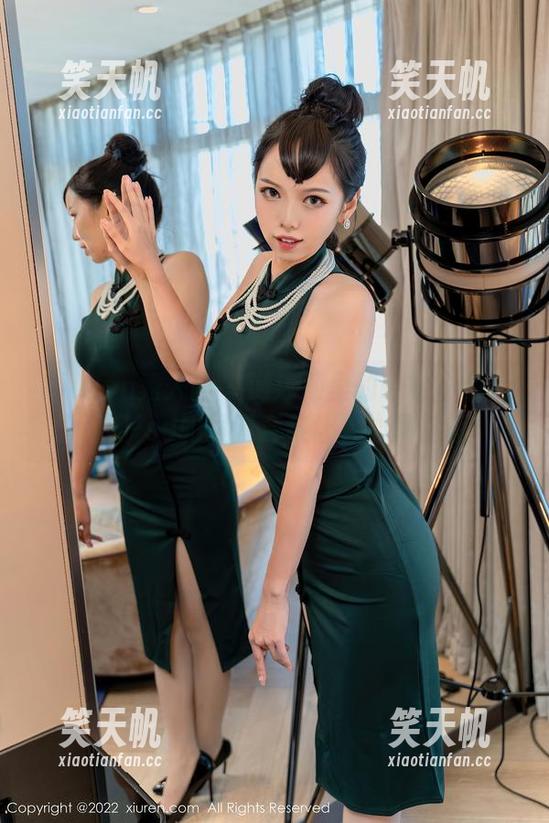 Xiuren秀人网 - 游泳池里的轻松一刻：于诺诺ise的写真合集让人心跳加速！