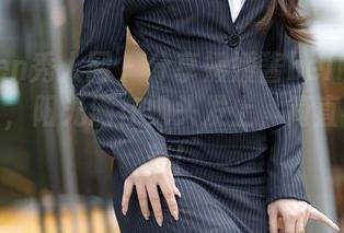 Xiuren秀人网 – 分享媛媛酱belle的女仆写真，阳光洒在她头发上，简直不要太美！