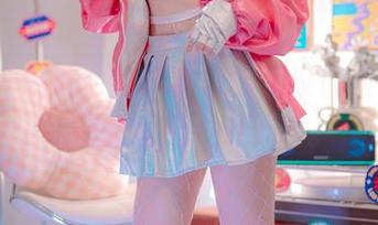 ZinieQ制服：让你下载的不仅仅是一张图，还有这份怦然心动。