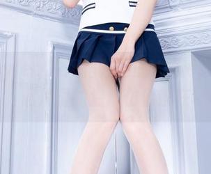 beautyleg – 风格独特的Vanessa吊带作品，照片里的温度仿佛都在呼吸。