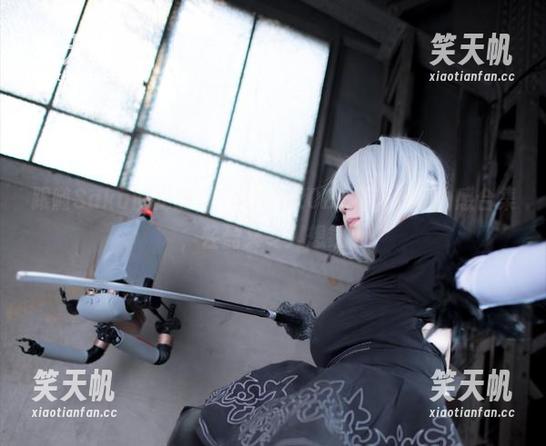 跟随Saku的足迹，Fantia2021年在线自由感合集，轻盈又令人想象！