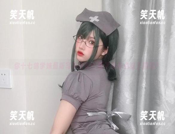 你十七鸽 你十七鸽学妹最新写真分享:是不是有点过于挑逗?