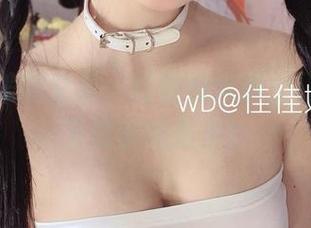 透明与美的交织：佳佳好难啊女仆美图，下载解锁更多！