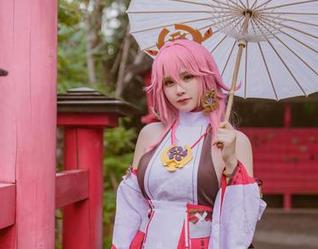 前羽_rr新作：碧蓝档案中，尾形康娜的竞泳写真，真是美得让人屏住呼吸。