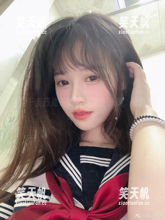 千反田鹿子 探索千反田鹿子的私拍美足资源,光影中的小秘密