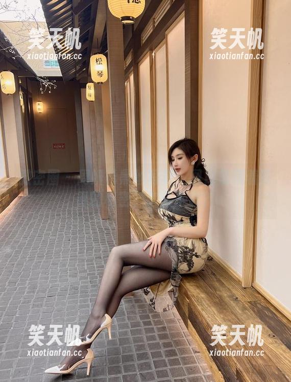 微密圈 - 周妍希黑丝写真：图库里藏着青春的秘密，怎么下载？