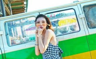 嗲囡囡 – 抓住小蛮妖Yummy的短裤，壁纸里的诱惑太上头！