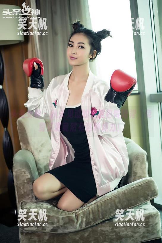 头条女神-筱慧 头条女神 - 从未见过的筱慧包臀短裙,免费资源竟然有这种魔力!