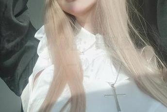 女主K的浴缸小秘密：美图更新，惊艳每一秒！