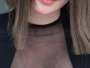 私拍图包：女主K与吉他妹妹的梦幻交织