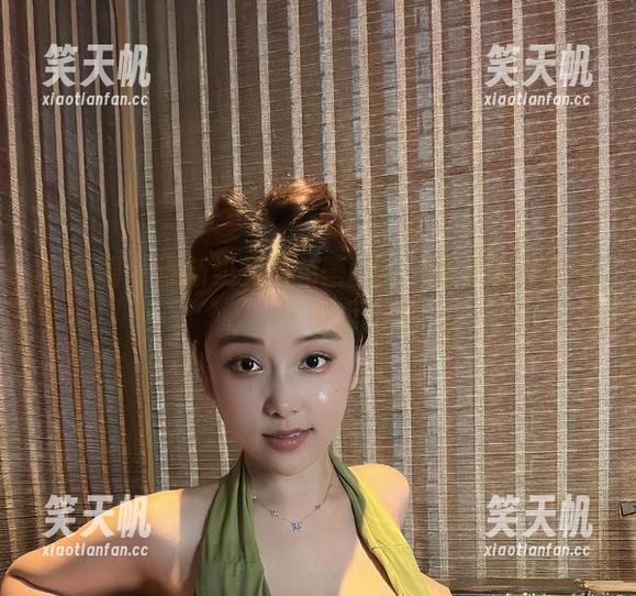 奶雯 微密圈 - 最新奶雯白色蕾丝:一场光与影的无聊游戏