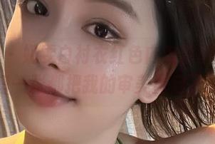 微密圈 – 奶雯白衬衣红色内内原图，感觉每一张都把我的审美重启了！