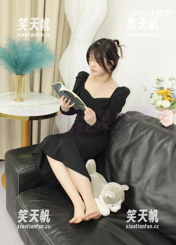小众视觉 - 福利时刻来临！小薯条的泳衣作品让你心跳不止！