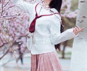 小鹿鹿shika的棉袜大揭秘：不花钱也能看到的免费图片！
