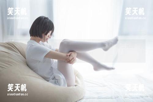 少女秩序-小满 少女秩序 - 小满的短裤探险:原图带你进入她的“秘密花园”,图包等你来发现!