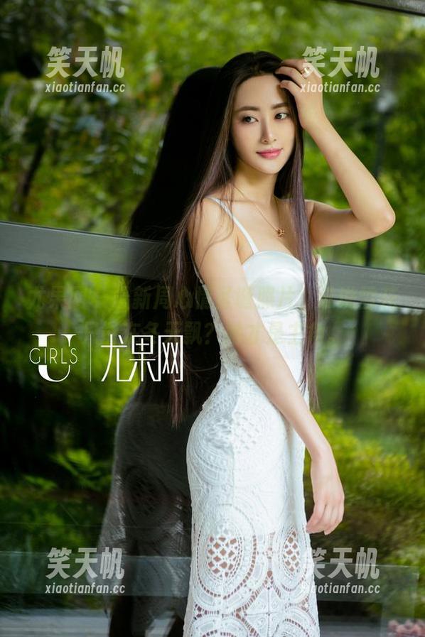 尤果网-周心情 尤果网 - 最新周心情圣诞照片,谁说雪花只能在冬天飘?她才是主角。