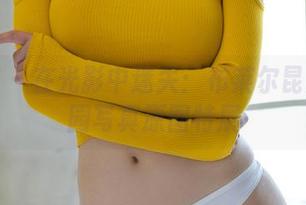 尤果网 – 在光影中迷失：布莱尔昆娜的校园写真原图特展