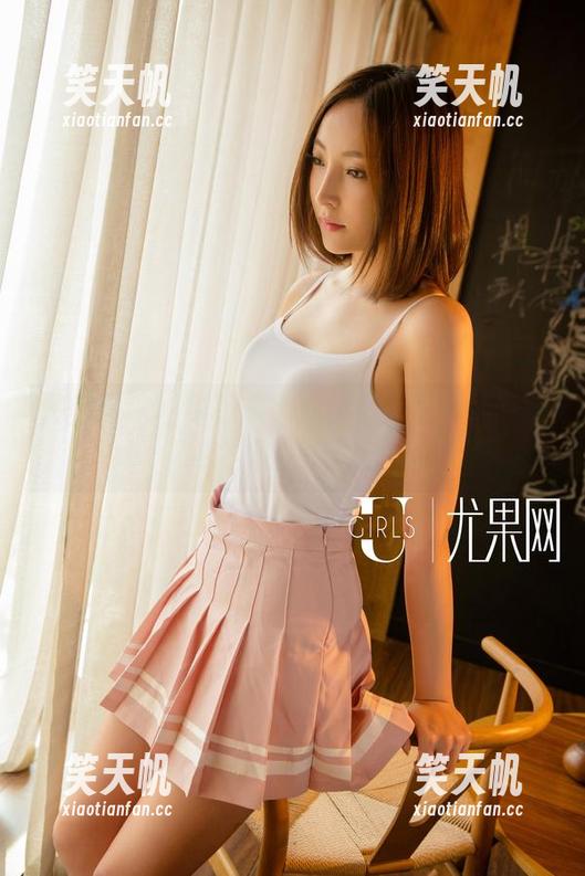 尤果网-米妮 尤果网 - 福利写真大揭秘:米妮和她的眼镜之间的小秘密!