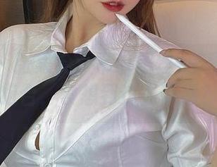 微密圈 – 张思允：吊带黑丝+美图的奇妙组合，没想到这么带感？