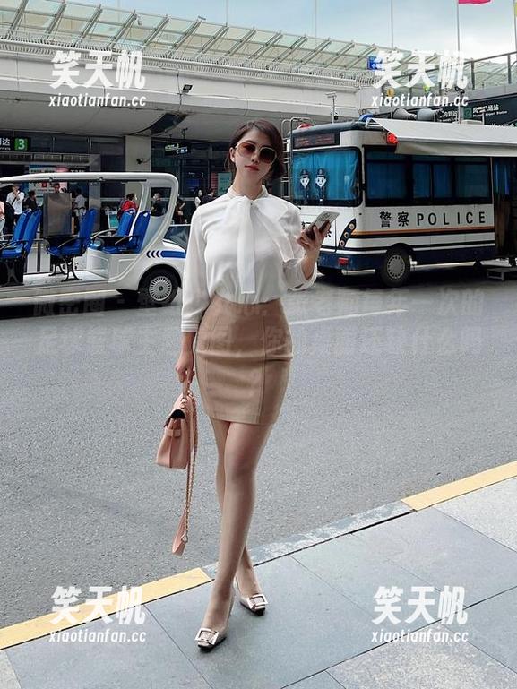 张老师 微密圈 - 壁纸少女心:张老师每年一次的足球篮球主题原图,你的桌面还缺什么吗?