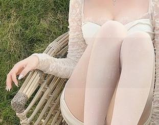 微密圈 – 徐莉芝的比基尼原图分享，色彩和温度都在悄悄诉说…