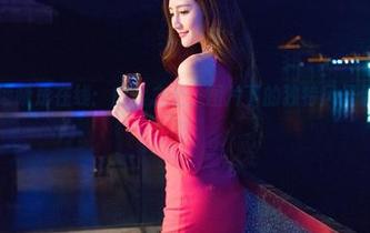 推女神 – 谭晓彤在线：白丝之上，图片下的独特风景你发现了吗？