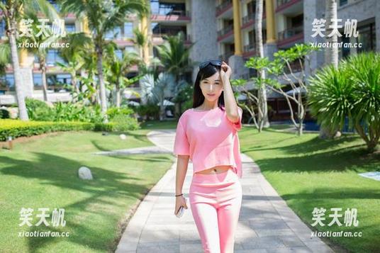 推女郎-何奕恋 推女郎 - 定制写真,何奕恋的美足:你绝对想不到的优雅