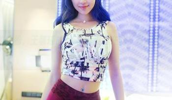 推女郎 – 放轻松，王馨瑶的JK写真资源在此，有点撩，但是不露骨！