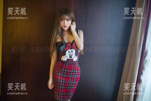 推女郎-连欣 推女郎 - 连欣的黑丝画卷:观看她如何将淡淡的光影融入图包