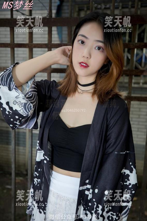 梦丝女神-花月舞 梦丝女神 - 精选花月舞写真:清纯,仿佛阳光洒在心头