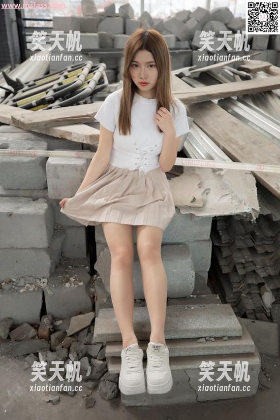 梦丝女神-莹仙女 梦丝女神 - 莹仙女带你走进私人空间:专属的PINK图集