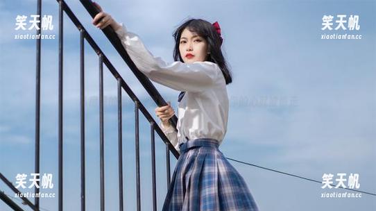 私房里的温柔：梨瑾瑾轻轻一瞥，你的心就被偷走