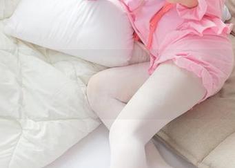 午休是个好时间：森萝财团的白丝少女图片让我心动了