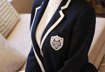 模范学院 – 私房美图新风尚，软软Roro兔女郎魅力无限