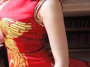 波萝社 – 全新更新！赵小米Kitty的修女魅惑，原图让人不自觉想要靠近