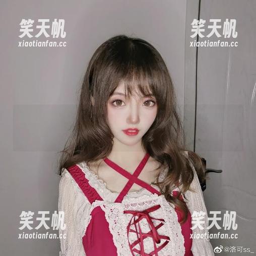 洛可ss 探秘洛可ss短裤:高清写真背后的暧昧诱惑