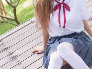 爱蜜社 – SOLO-尹菲的礼服原图概念，美得让人想把它设成壁纸记录下这个瞬间