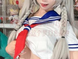 别犹豫，快来下载白栎Shirly的JK写真集，沉浸在这个梦幻色彩中