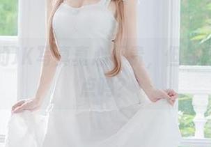 白神泱的JK写真真心不贵，但你能忍住不点吗？