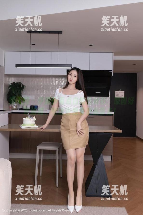 秀人网-伊丽莎有点白 秀人网 - 伊丽莎有点白的白衬衫:原图好评如潮,壁纸也想要把我带走!