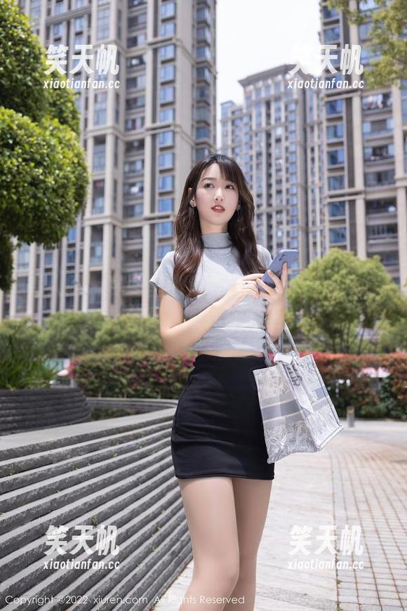 秀人网-刘婷婷 秀人网 - 寒冬里的温柔:刘婷婷毛衣高清分享,暖到你心里
