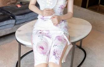 秀人网 – 红裙诱惑大揭秘：婠婠么的高清作品集等你来赏！